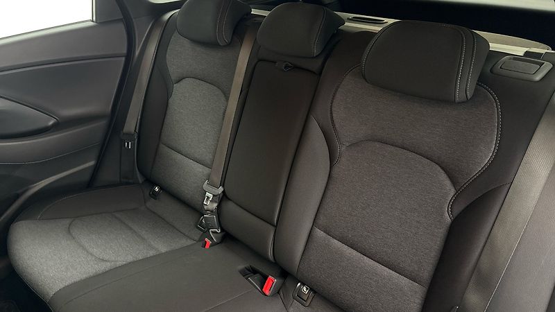 Hyundai i30 1.0 T-GDI Smart Kombi - fotka 16 z 23