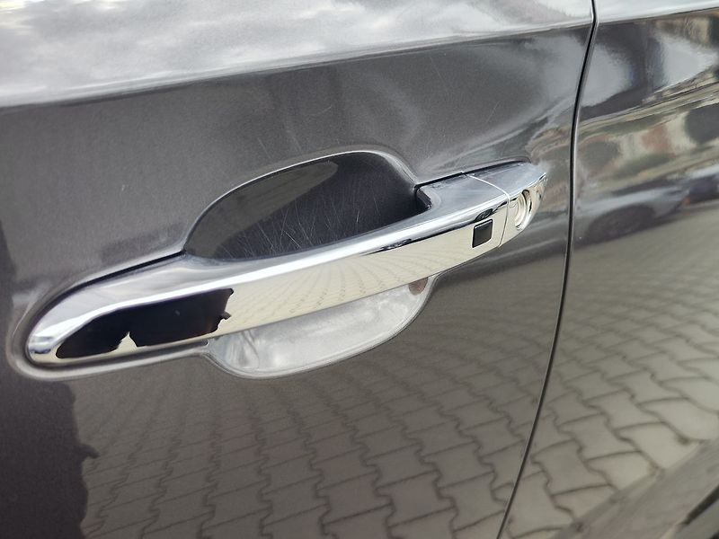 Hyundai Tucson 2.0 CRDI/136kW Premium DCT 4x4 - fotka 11 z 38