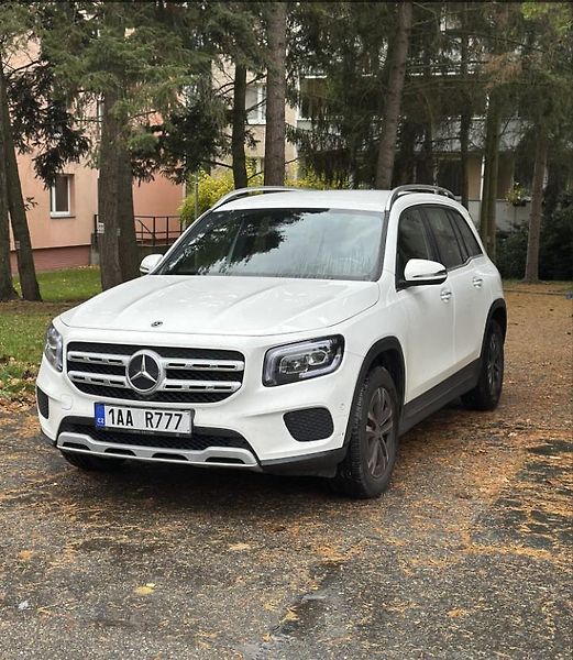 Mercedes-Benz GLB (2023) - fotka 1 z 15