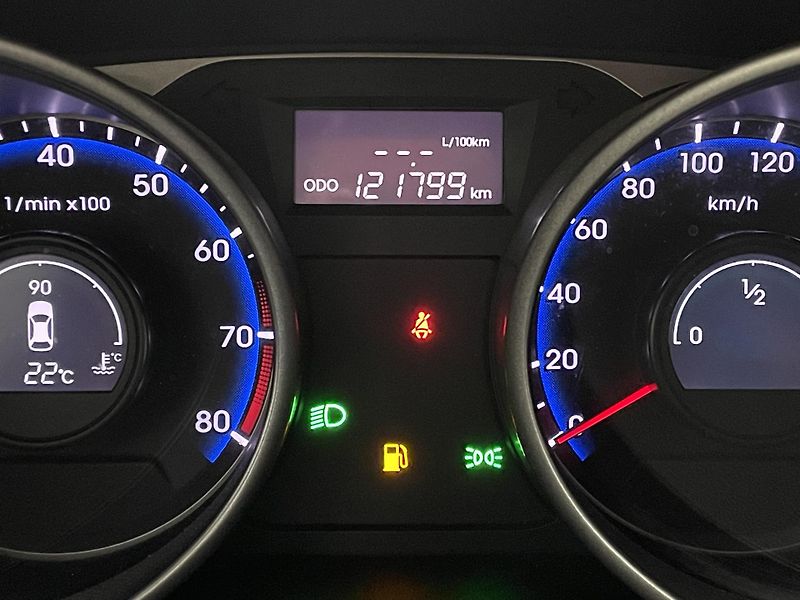 Hyundai ix35 1.6 GDi ČR REZERVACE  - fotka 24 z 27