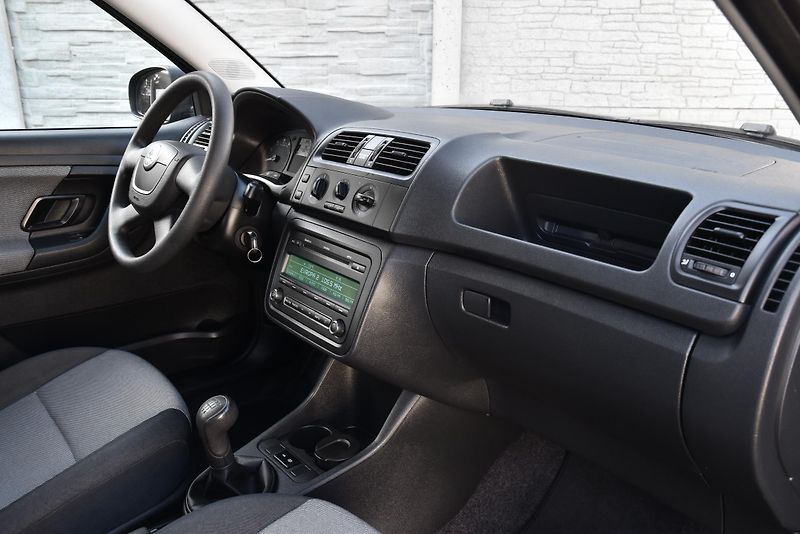Škoda Fabia 1.4 16V,FACE,KLIMA,BEZ KOROZE - fotka 28 z 37