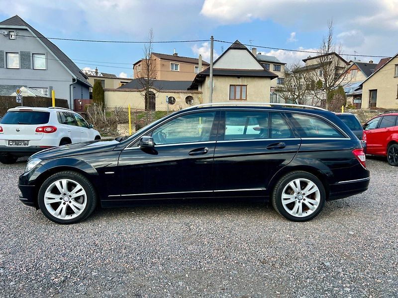 Mercedes-Benz Třídy C (2010) 200 CDi 100 kW Aut.,Xenon,Navi - fotka 8 z 17