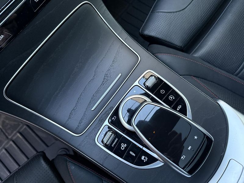 Mercedes-Benz GLC (2018) 43 AMG 4-MATIC 70tKM!! GAR KM! - fotka 16 z 23