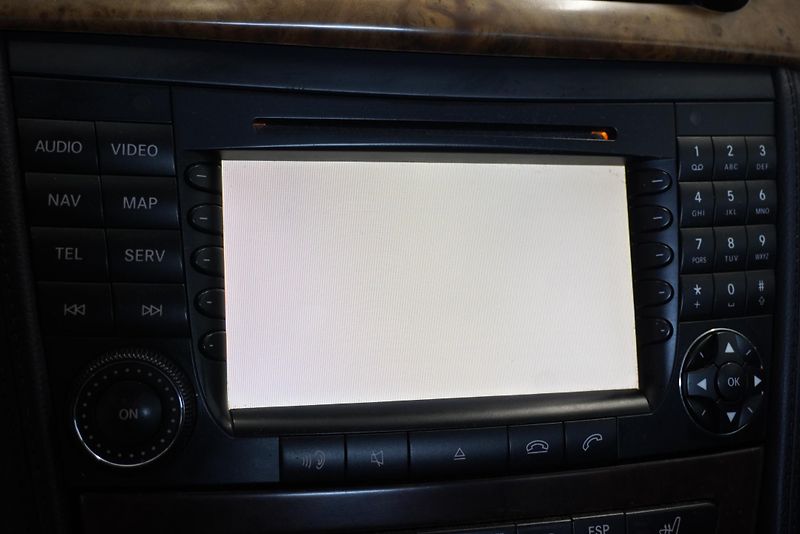 Mercedes-Benz CLS (2005) CLS350 3,5I AUTOMAT - fotka 17 z 31