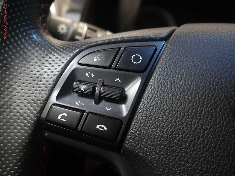 Hyundai Tucson (2020) 2.0 CRDi, ČR, N-Line, AT - fotka 14 z 21