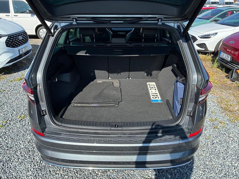 Škoda Kodiaq (2023) SPORTLINE 2.0TDI 147kW DSG 4x4 - fotka 6 z 11