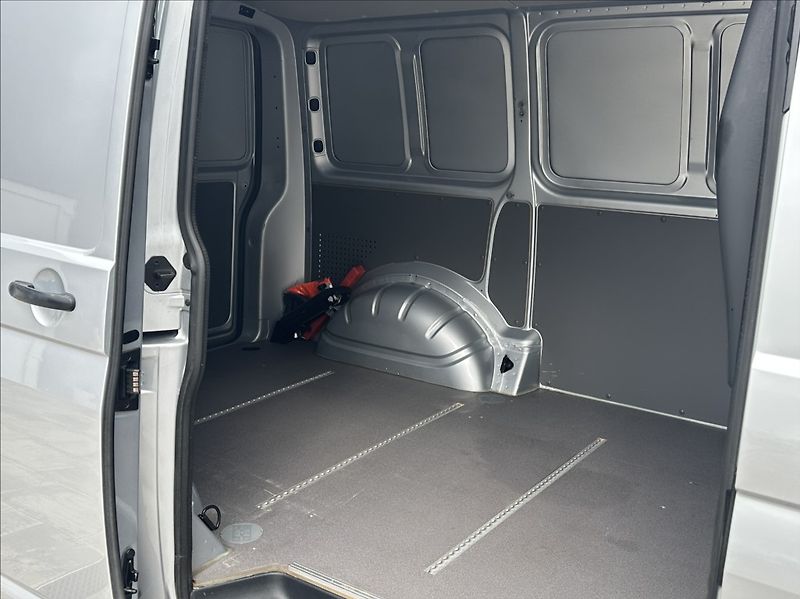 Volkswagen Transporter 2,0 TDI 150PS  L1H1 Van - fotka 39 z 57