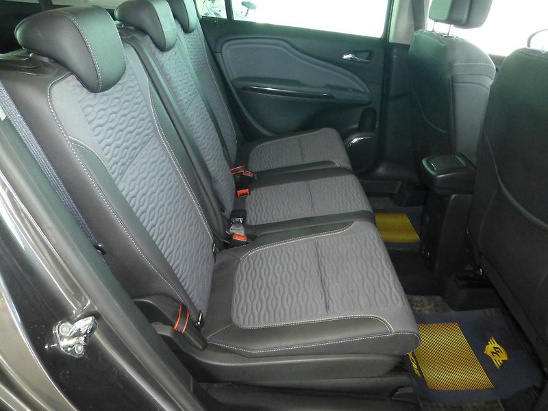 Opel Zafira (2012) 2,0CDTI-121KW*VYHŘ.SE*XENON*7M - fotka 20 z 27