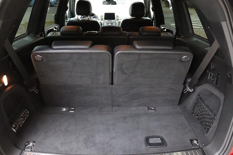 Mercedes-Benz GLS 350D 4MATIC AMG PAKET 190kW - fotka 42 z 50