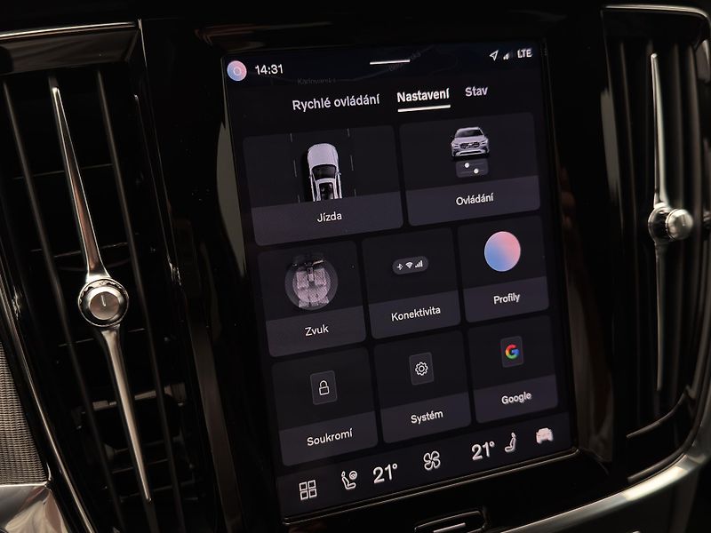 Volvo V90 B4 PLUS DARK AUT  - fotka 35 z 47
