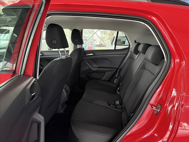 Volkswagen T-Cross 1,0   TSI 70kW,LIFE,SERVISKA - fotka 20 z 23
