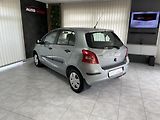 Toyota Yaris 1.0 i ČR 1.MAJ. AC  REZERVACE - náhled 8