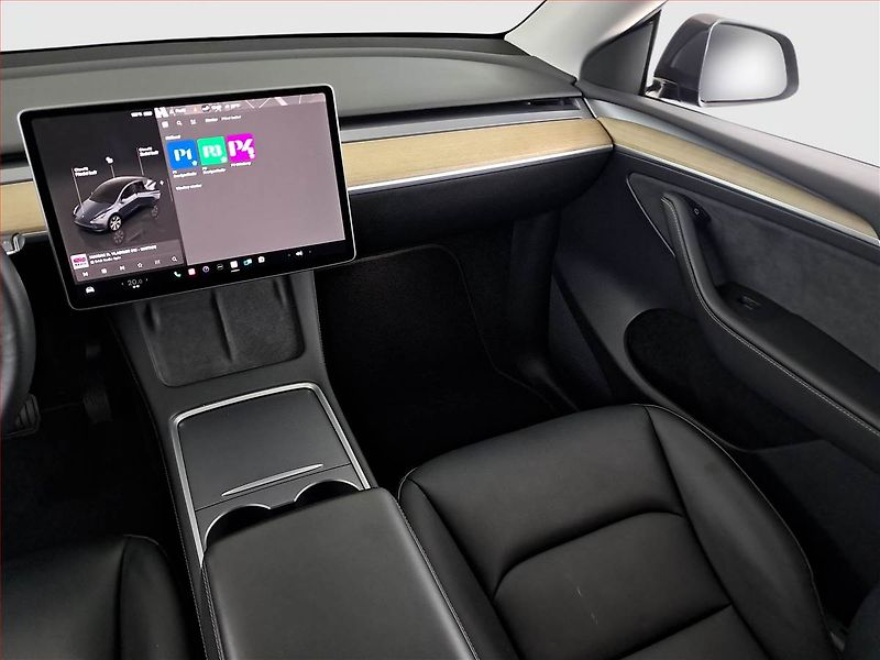 Tesla Model Y (2023) Long Range AWD 79kWh, SoH 91% - fotka 8 z 21