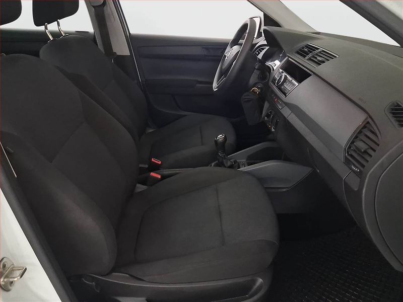 Škoda Fabia (2018) 1.0, Serv.kniha - fotka 9 z 16