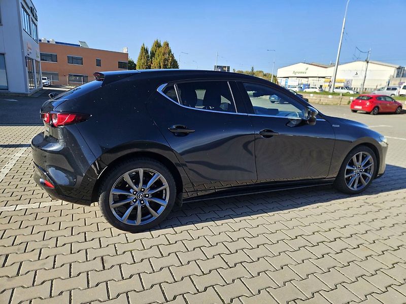 Mazda 3 (2019) 2.0 Skyactiv-G, 90 kW, automat - fotka 6 z 9
