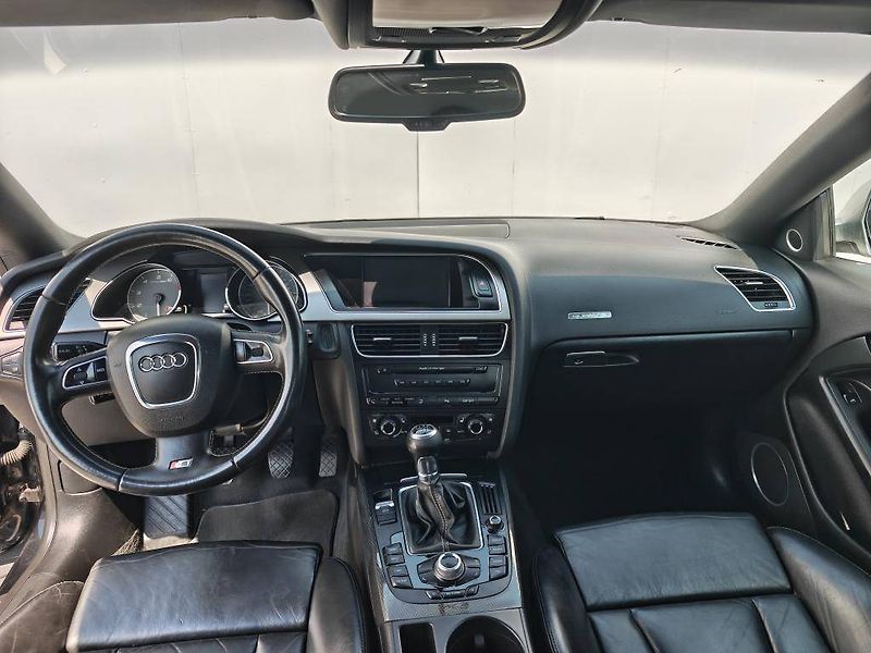 Audi S5 4,2FSI - fotka 10 z 24