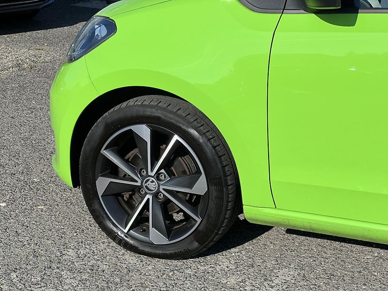 Škoda Citigo e iV 61kw KLIMA TEMPOMAT ALU - fotka 36 z 39