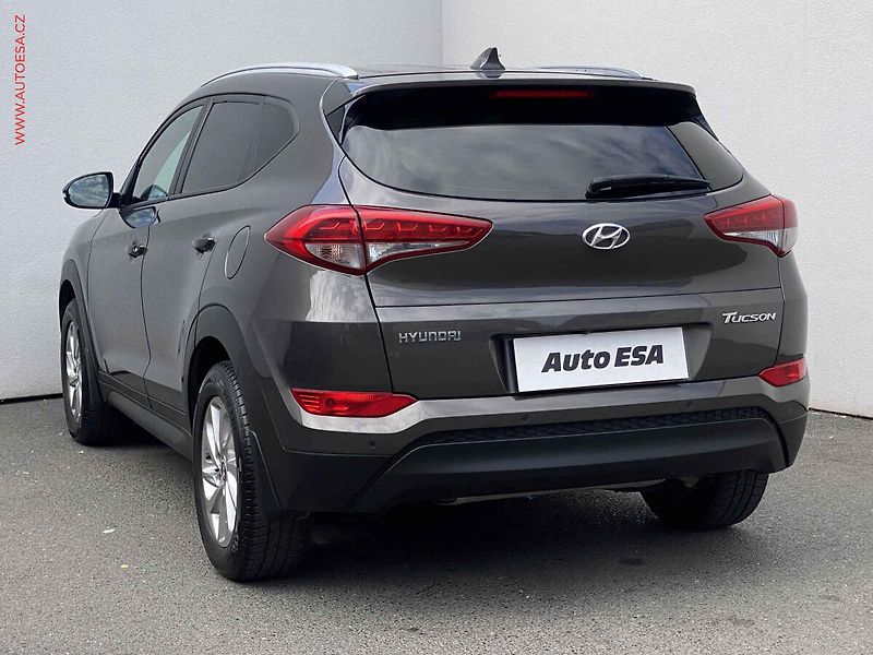 Hyundai Tucson (2016) 1.7CRDi, ČR, AC, navi, park - fotka 6 z 20