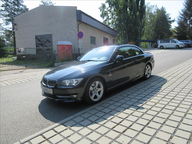 BMW Řada 3 325i 160Kw, Navi, 97 tis. Km. - fotka 3 z 42