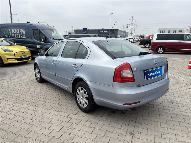 Škoda Octavia 1,9 TDI 77kW Ambiente - fotka 3 z 30