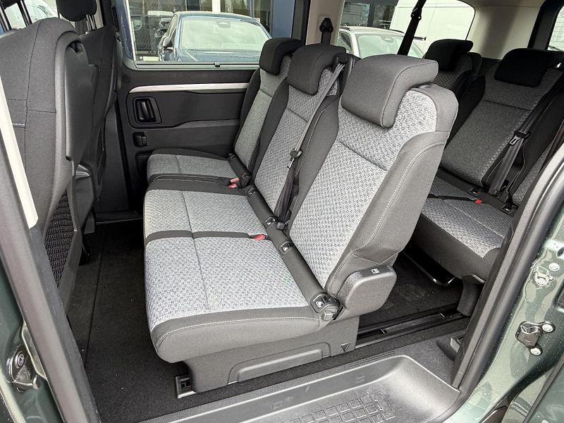 Peugeot Traveller (2026) Active L3 2.2 BlueHDi 150 MAN6 - fotka 9 z 25