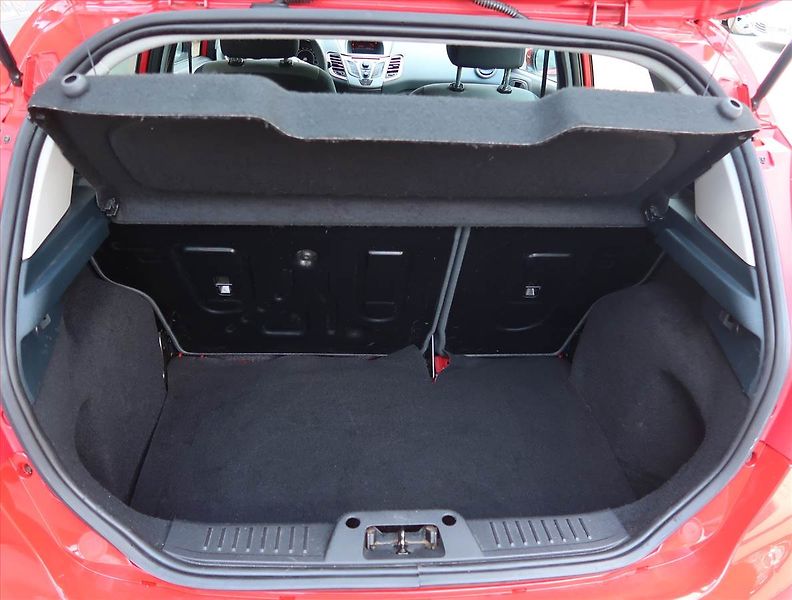 Ford Fiesta (2010) Comfort 1.25, po STK - fotka 13 z 14