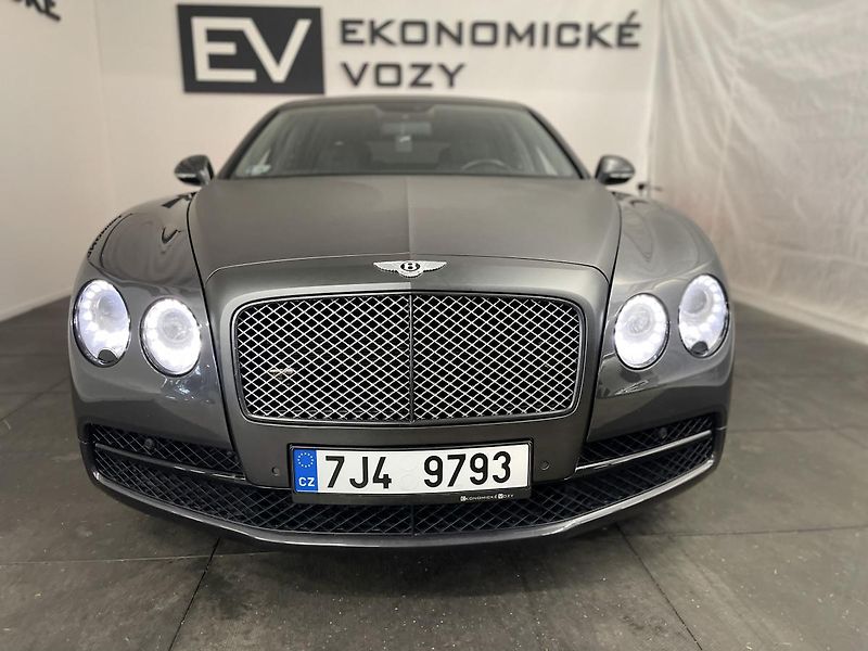 Bentley Flying Spur (2016) 6.0 625 PS  W12 - fotka 20 z 81