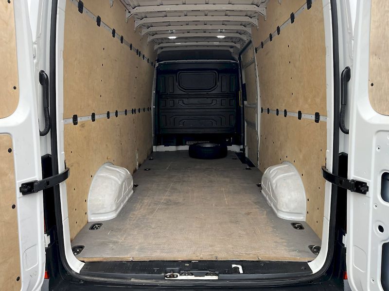 Volkswagen Crafter (2021) 35 2,0TDI 103KW FWD - fotka 12 z 20