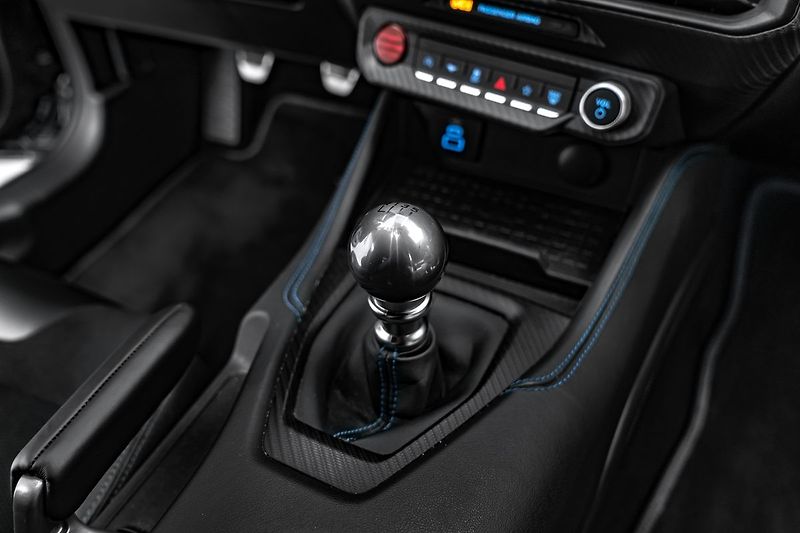 Ford Mustang 5.0 V8 manuál!!! - fotka 19 z 25
