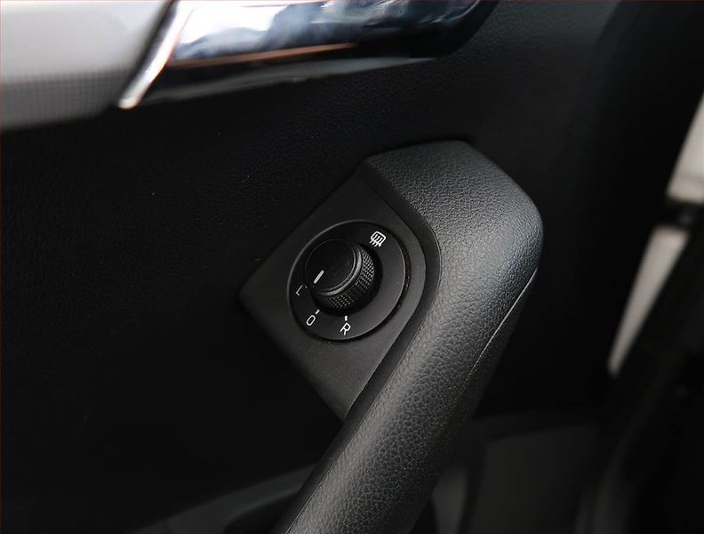 Škoda Octavia (2013) 1.6 TDI, Tempomat - fotka 17 z 17