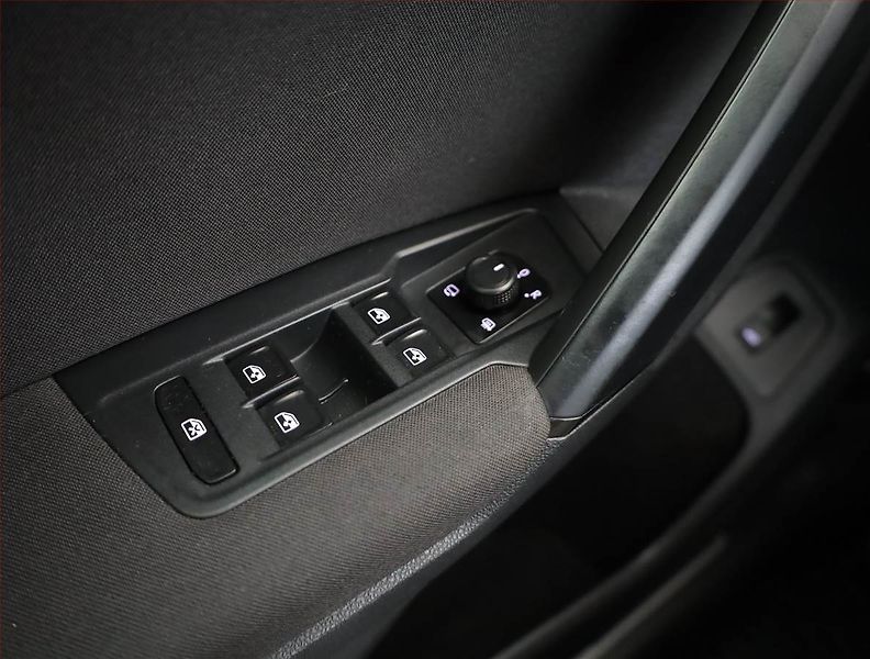 Volkswagen Tiguan (2019) Comfortline 1.5 TSI - fotka 11 z 18
