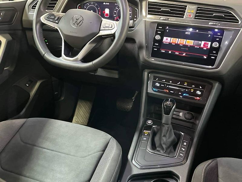 Volkswagen Tiguan (2023) 1.5 TSI Elegance - fotka 5 z 20
