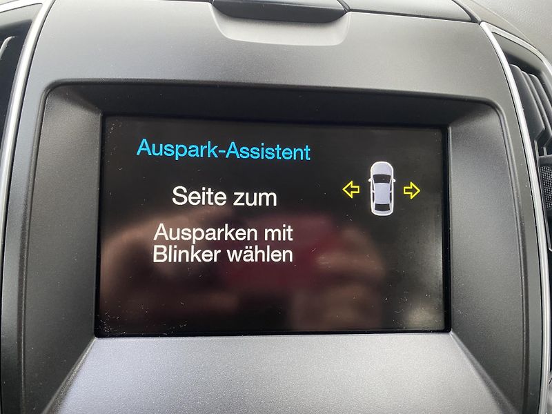 Ford Galaxy (2016) 2,0 TDCi - Panorama - Titanium - fotka 42 z 49