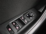 Volkswagen Passat (2021) Business 2.0 TDI, Automat - náhled 20