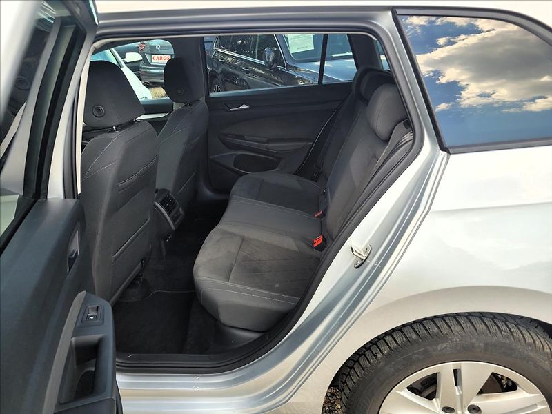 Volkswagen Golf 2,0 TDI,Life,navi,výhřev,klima - fotka 14 z 50