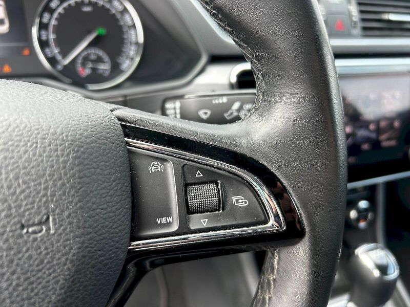 Škoda Superb (2018) 1.5 TSI 110kW ACT DSG Style+ - fotka 9 z 35