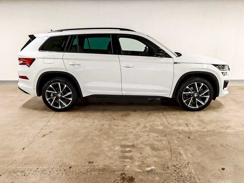 Škoda Kodiaq (2024) 2.0 TDI 147 kW DSG Sportline - fotka 27 z 32