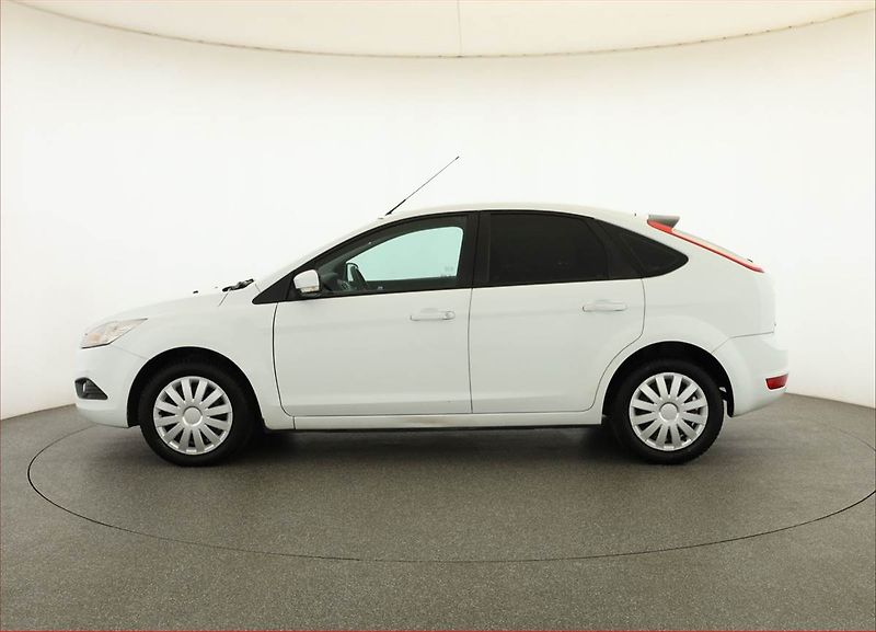 Ford Focus (2010) 1.6 16V, Automat, po STK - fotka 3 z 14