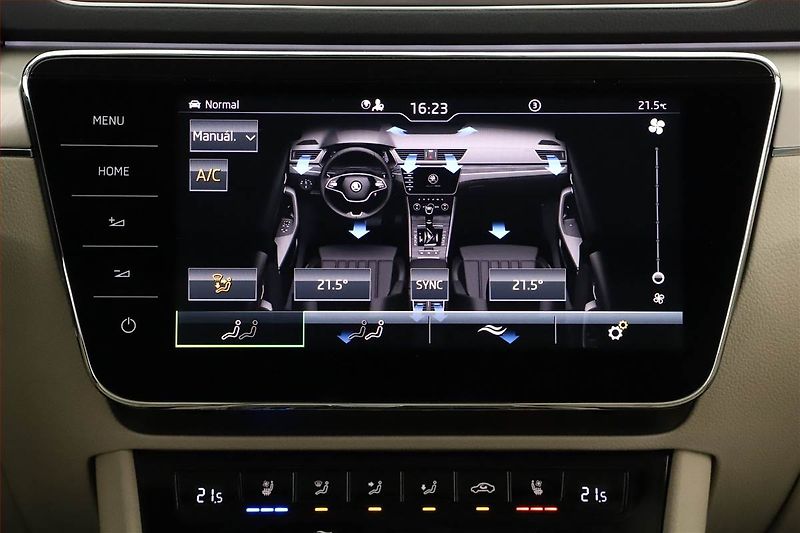 Škoda Superb (2023) Laurin&Klement 2.0 TDI - fotka 13 z 21