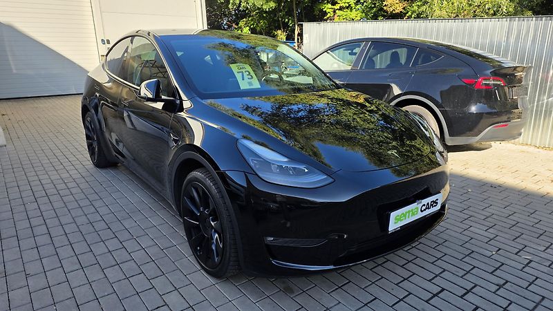 Tesla Model Y (2024) Long Range AWD DE SoH93,6% TZ - fotka 4 z 43