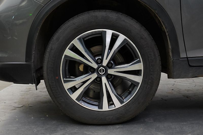 Nissan X-Trail - fotka 10 z 27