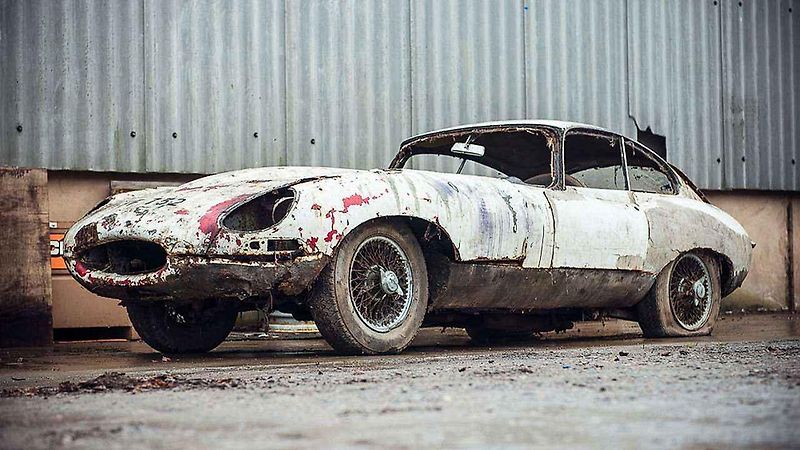 Jaguar E-Type z roku 1962.