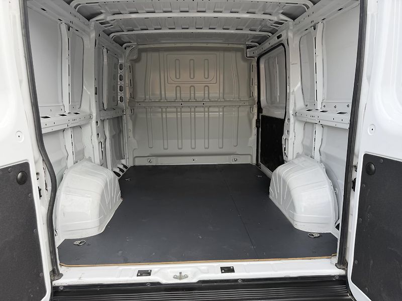 Peugeot Boxer (2023) 2.2 HDI - CZ - 1.Majitel DPH - fotka 13 z 15
