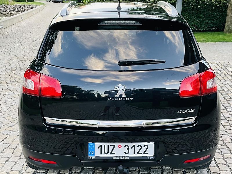 Peugeot 4008 1.8HDI 4x4 VÝHŘEV KAMERA TAŽNÉ - fotka 14 z 47