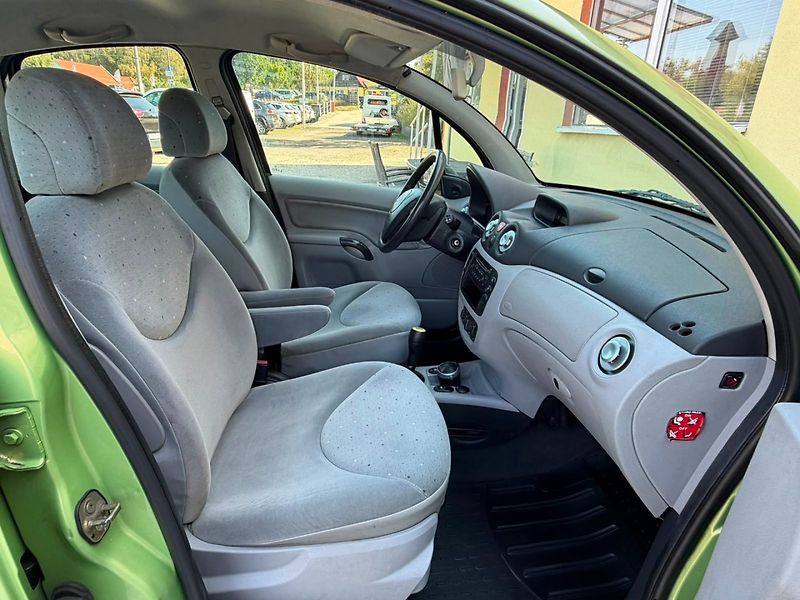 Citroën C3 1.1i Koup v ČR/2.MAJ - fotka 12 z 17