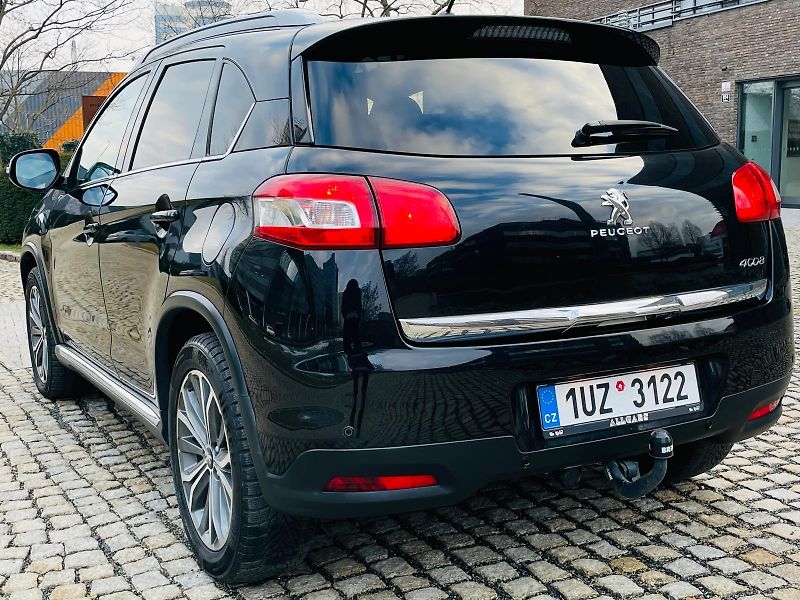 Peugeot 4008 1.8HDI 4x4 VÝHŘEV KAMERA TAŽNÉ - fotka 17 z 52
