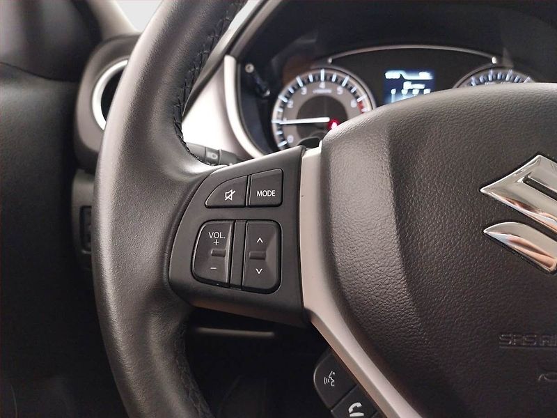 Suzuki Vitara (2019) GL + 1.0 BoosterJet, Automat - fotka 17 z 19