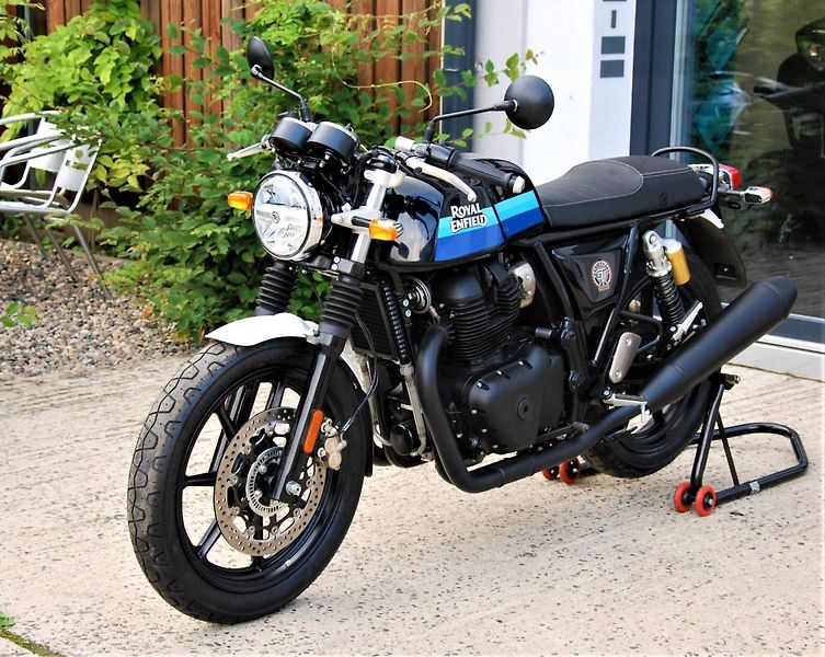 Royal Enfield Continental GT 650 (2026) Twin BLACK-BLUE - fotka 10 z 25
