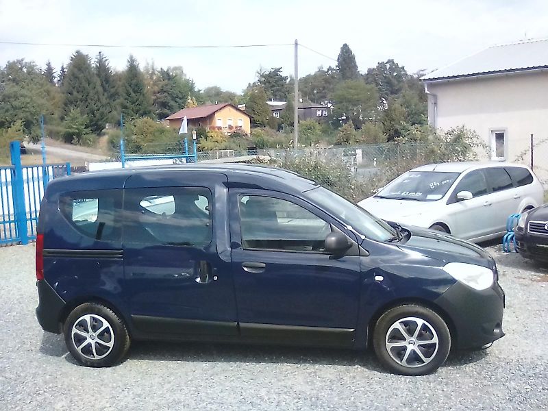 Dacia Dokker (2013) 1.6 MPi Ambiente, 1.majitel - fotka 2 z 31
