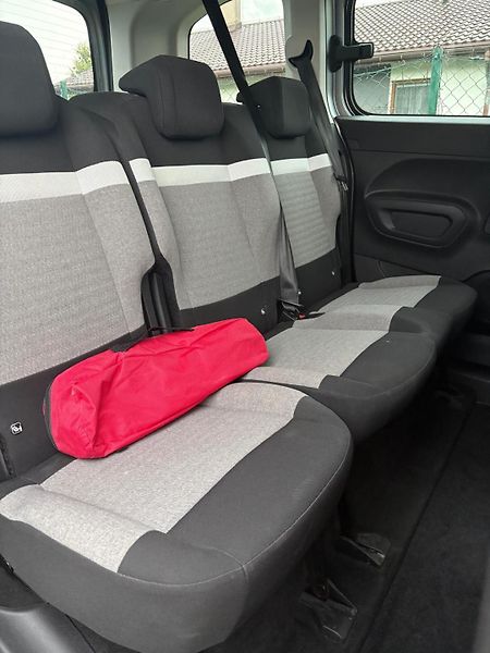 Citroën Berlingo (2024) 1.2 Plus  - fotka 12 z 14